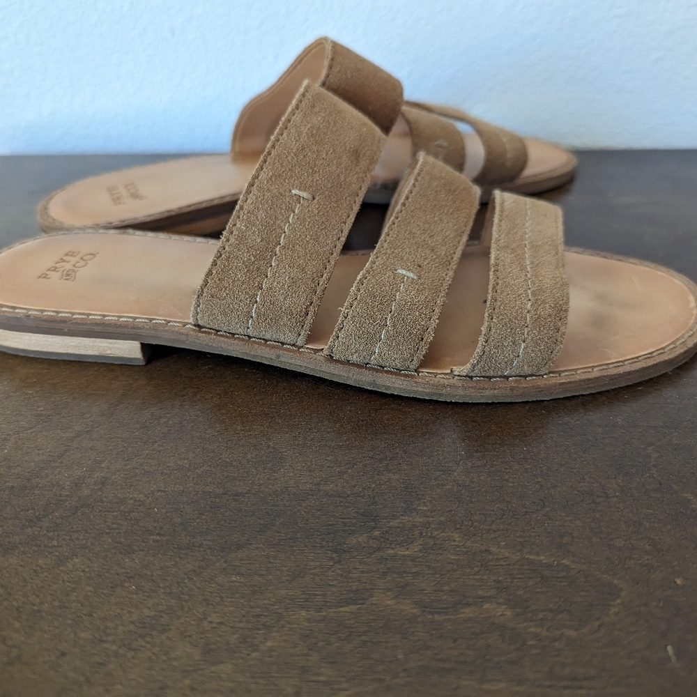 Frye and Co. Evie Three Band Tan Faux Suede Slides Women's Size 7 - Picture 4 of 10